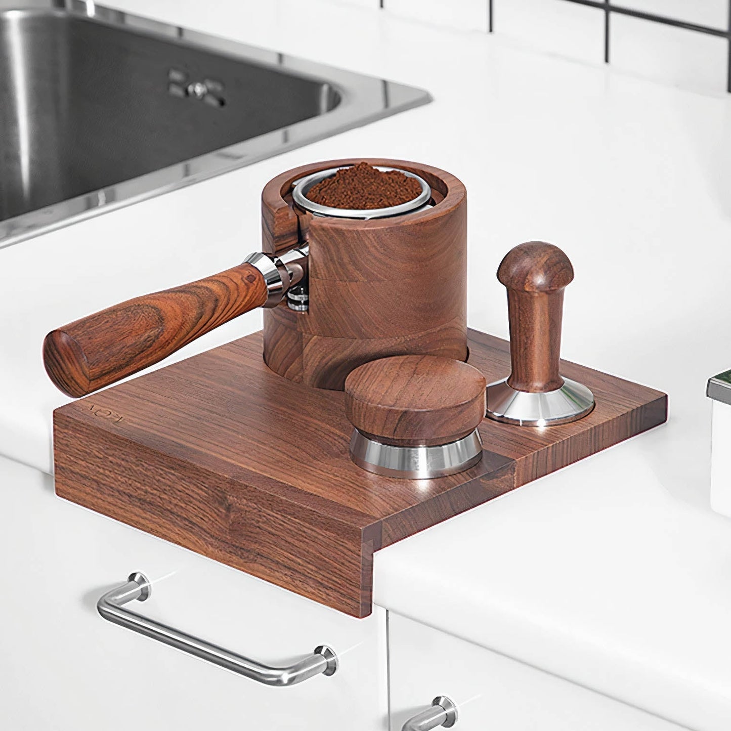 Adjustable Depth Espresso Distributor with Walnut Handle